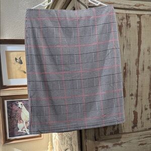 Nine West Black and White Plaid Pencil Skirt with Pink Accent
